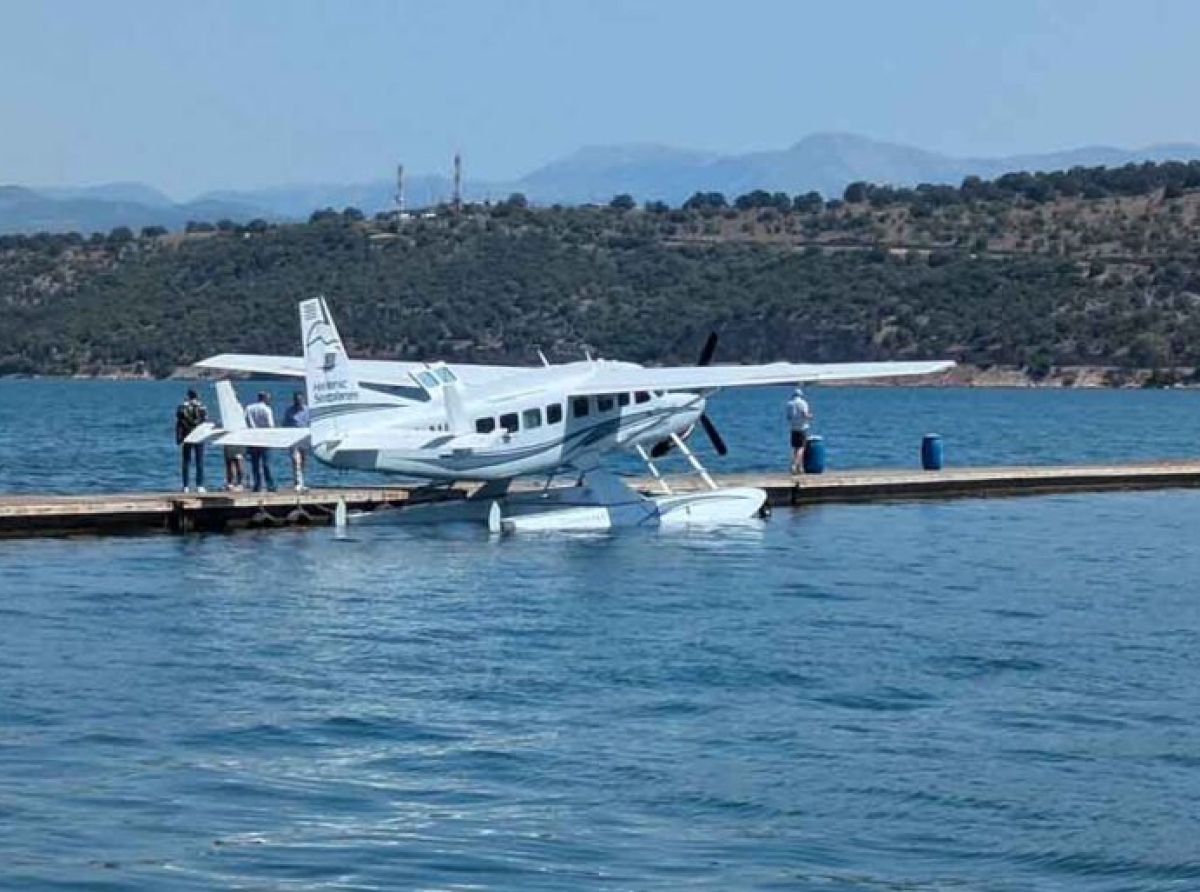 «Κόλλησαν» στη γραφειοκρατία τα υδροπλάνα