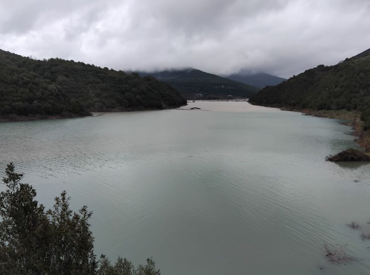 Λίμνη Κρεμαστών: Η «κυρά» της Ευρυτανίας και μεγαλύτερος ταμιευτήρας της Ελλάδας 