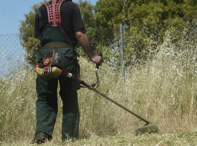 Δήμος Αγρινίου: Έως 15 Ιουνίου ο καθαρισμός οικοπέδων – «Τσουχτερά» πρόστιμα για τους παραβάτες