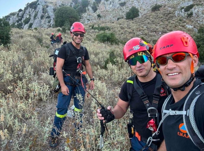 H ΕΜΑΚ στον Εμπεσό για απεγκλωβισμό ζώων 